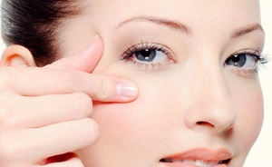 kako podmladiti kožu oko očiju